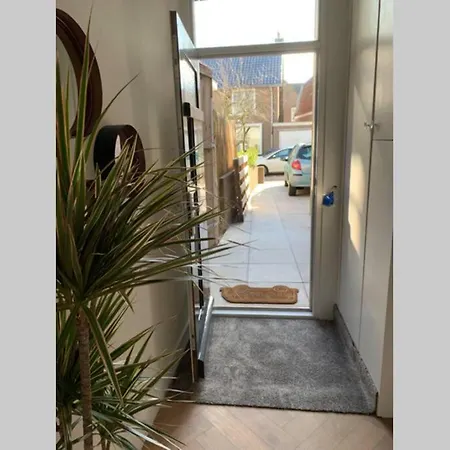 Charming Private Air By The Apartment *