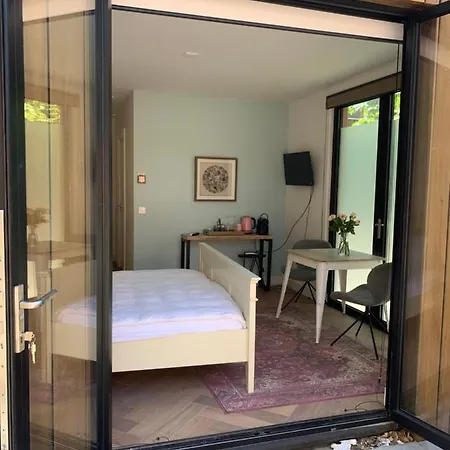 Charming Private Air By The